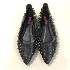 Black pu studded pointy flats (size 7.5)